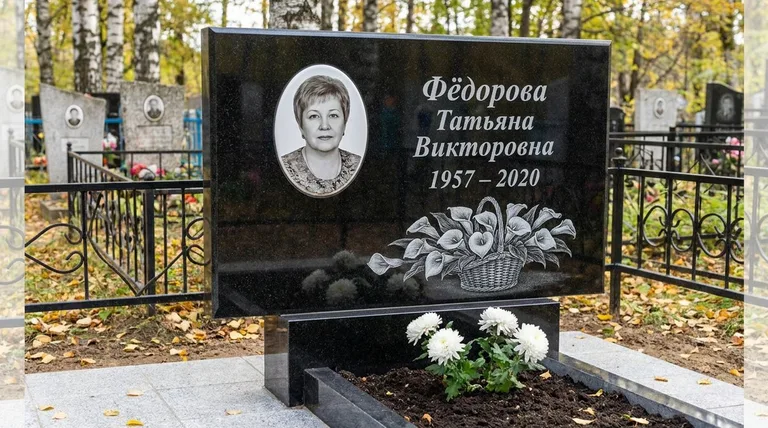 Памятник с гравировкой калл — выполненная работа «Фёдорова» в Санкт-Петербурге