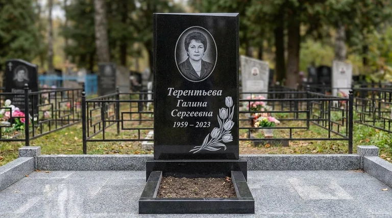 Памятник с гравировкой тюльпанов — выполненная работа «Терентьева» в Санкт-Петербурге