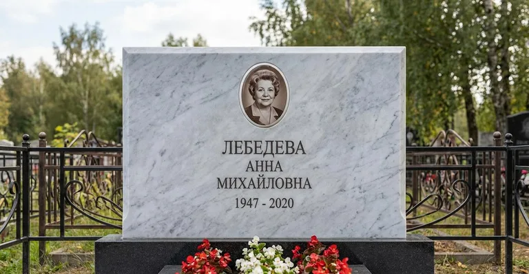 Памятник с художественной гравировкой, Примеры гранитных и мраморных памятников работы мастерской «Мастер Каменев»